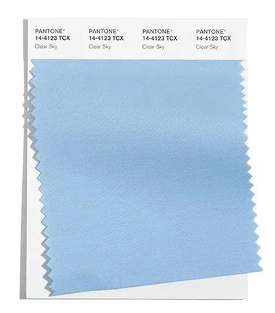 2021秋冬女裝十大流行色 晴空藍(lán)、嫩粉紅等色彩都很美(圖33)